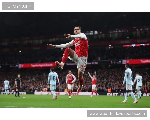 英超大乱斗！利物浦跌至中游，阿森纳仍握争冠主动权