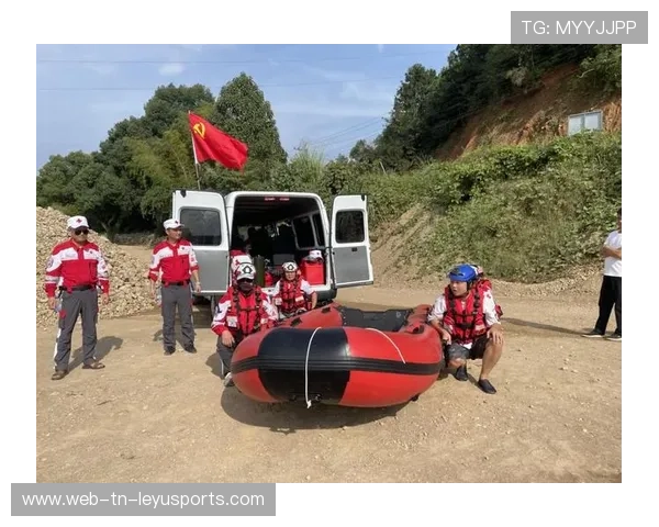 游泳协会开展开放水域救援的跨部门联合演练与制度建设，开展水域救援训练